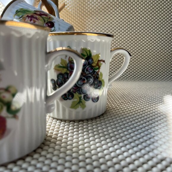 4 Mugs Fruit Pattern Made in Japan Golden Rim - Picture 10 of 14